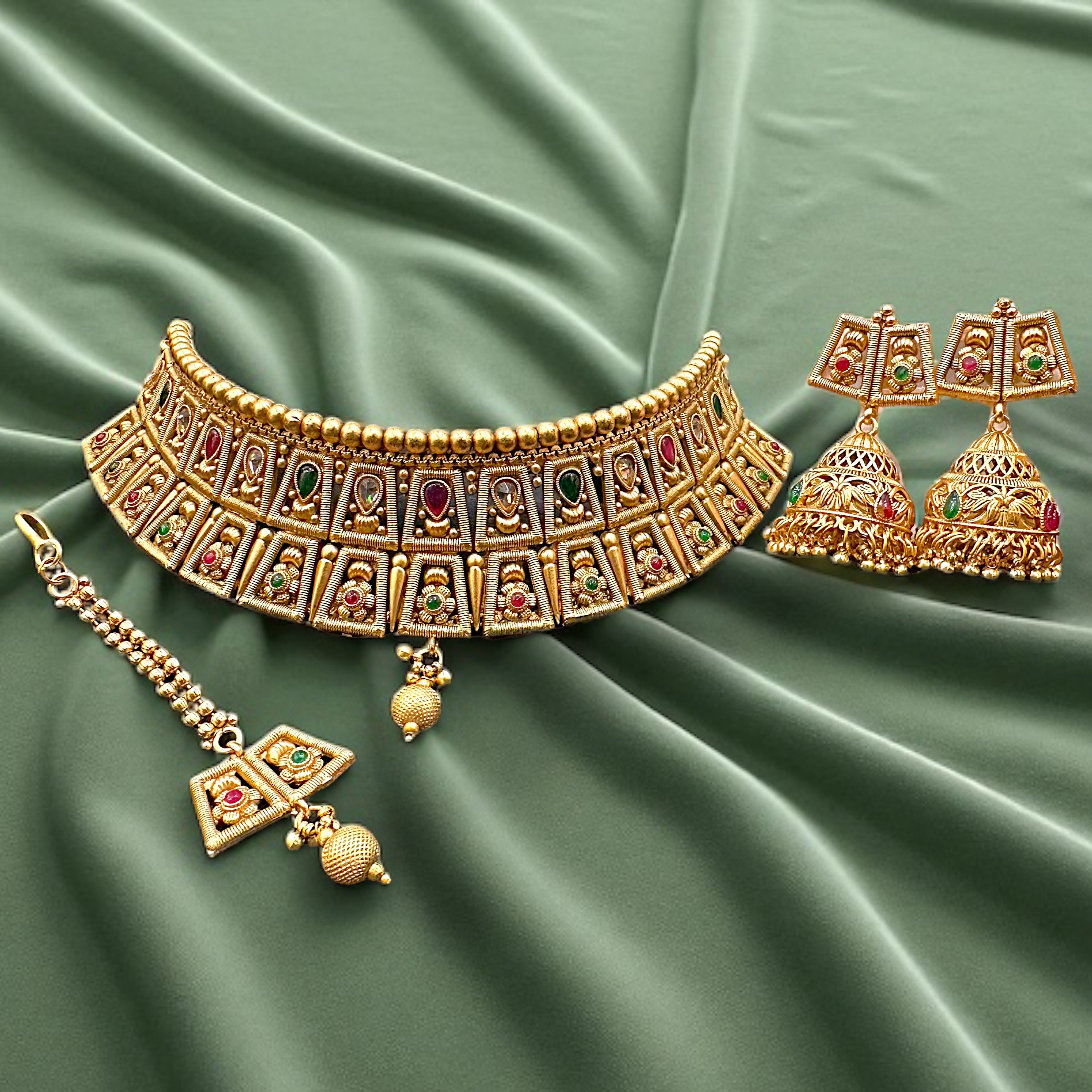 Helen Necklace