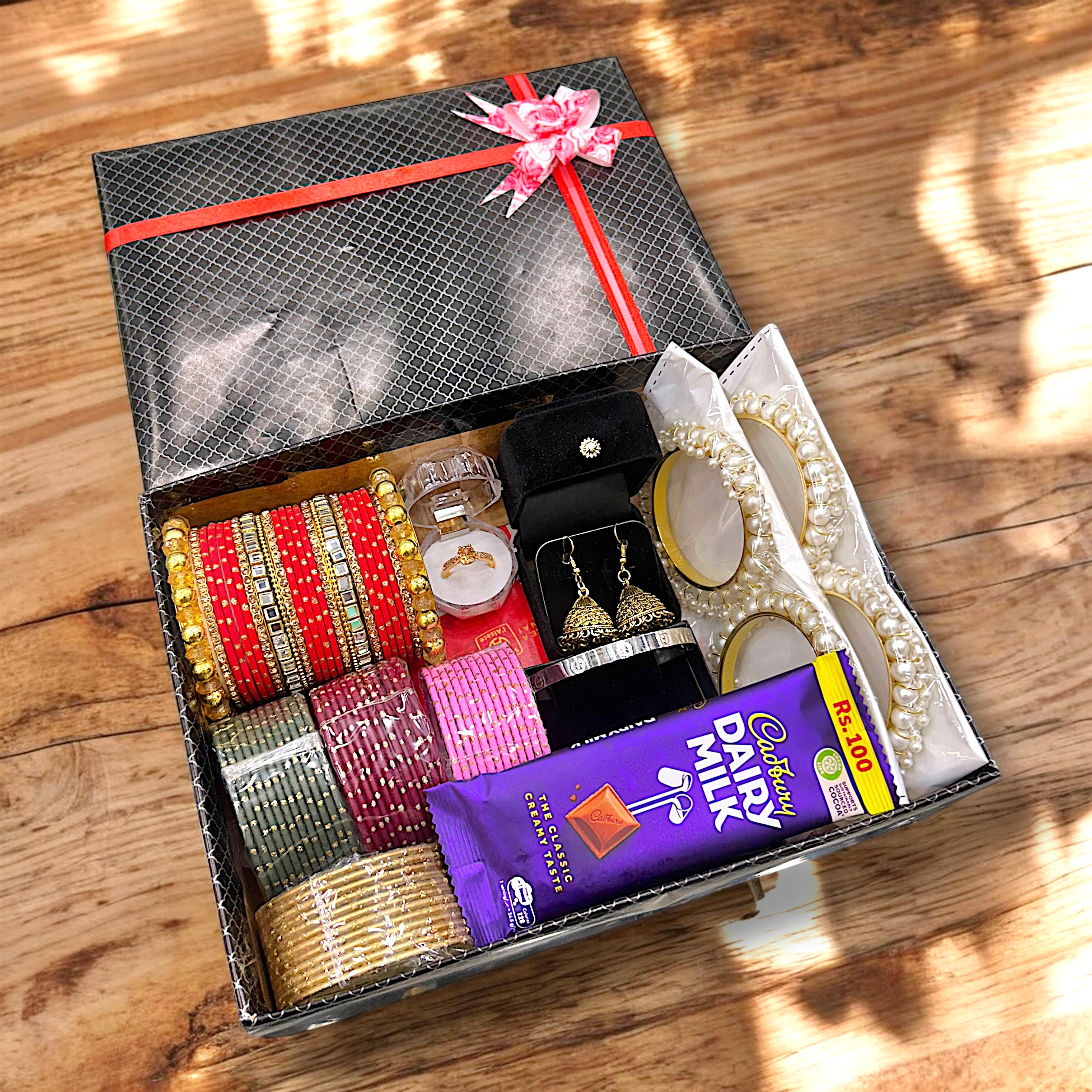 Eid Gift Box | Shine Her Eid With this little Gift