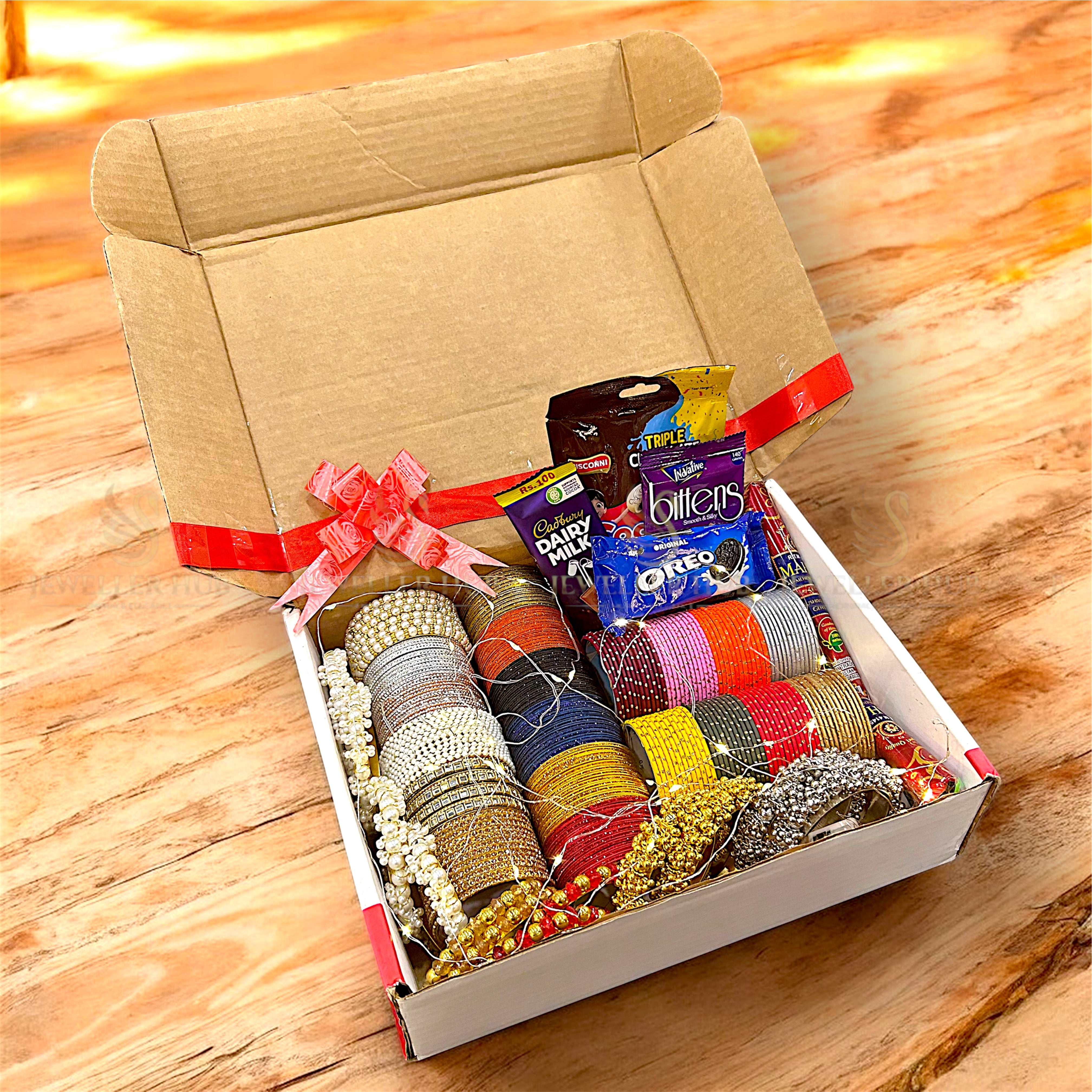 32 items Mega Gift Box