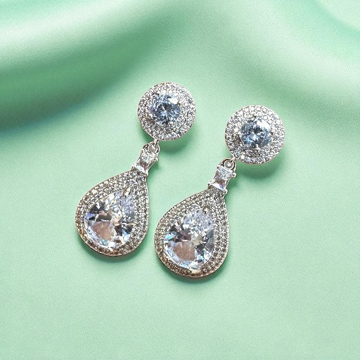 Light Golden Venetia Shine Earrings